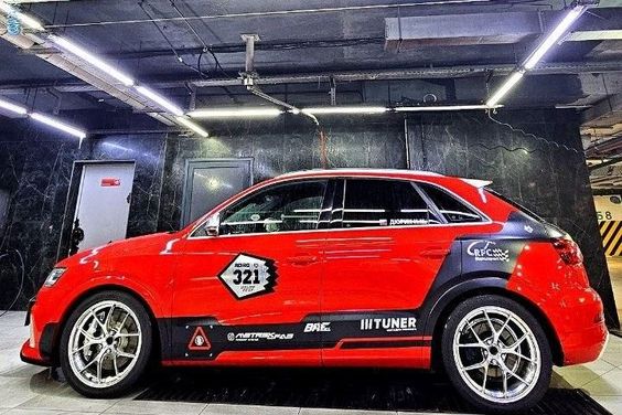 Audi RSQ3 RPC Motorsport