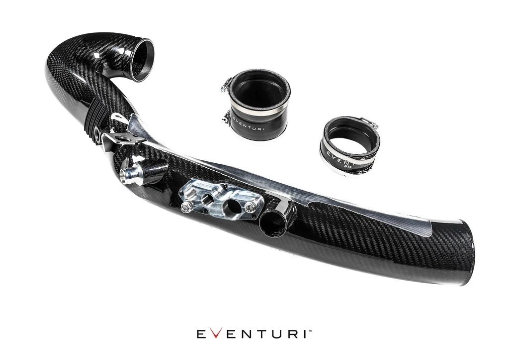 Eventuri EVE-A35-CF-CHG Карбоновый впускной пайп до турбины для Mercedes AMG W177 A35 / A250 / C118 CLA35 — фото 3 из 3
