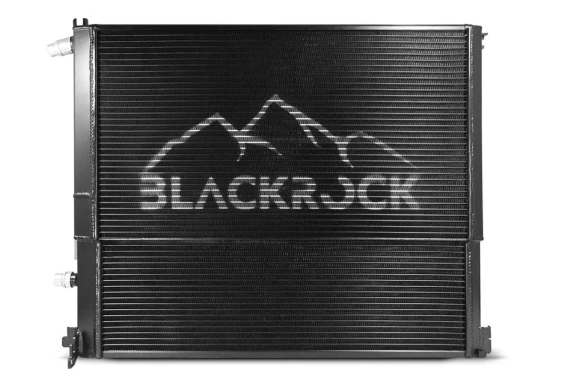 Радиатор охлаждения интеркулера BlackRock Lab BMW-WRK-9798 BMW X3M/X4M F97/F98 — фото 1 из 6