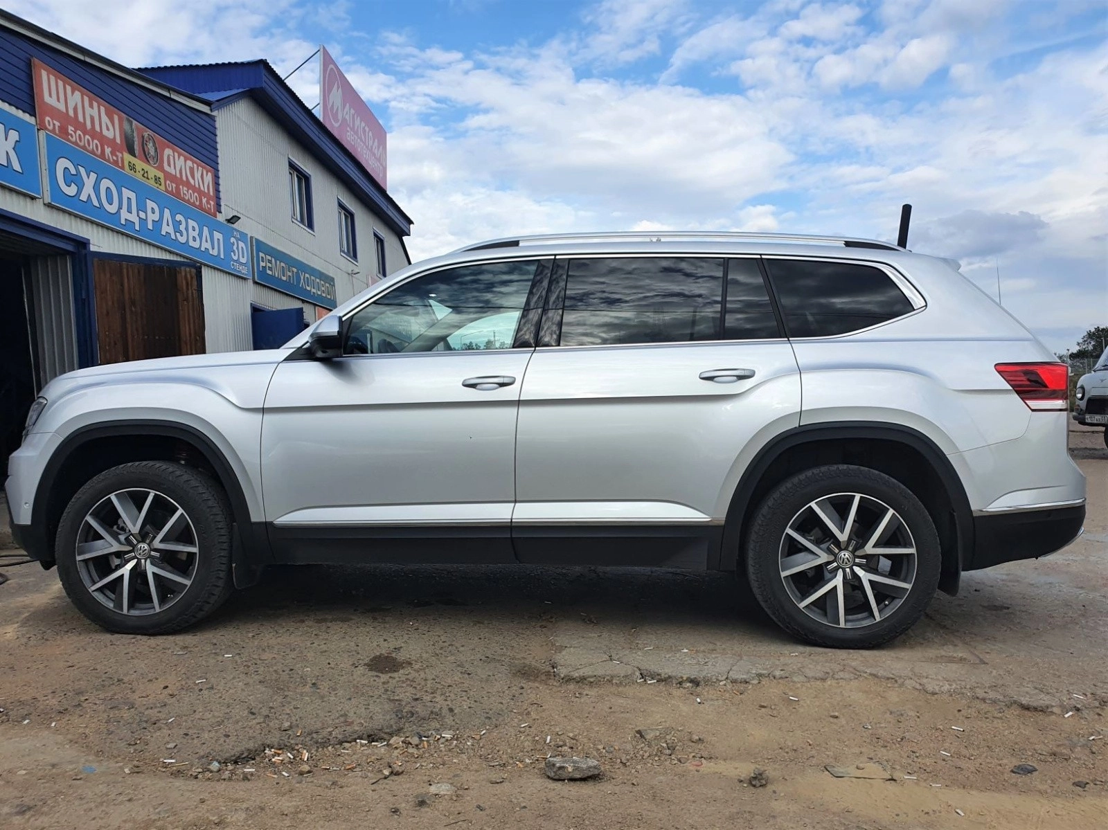 Винтовая подвеска с лифтом H&R 54797 / gfw-48-851-6/1 H&R для VW Atlas / Teramont 4WD — фото 7 из 9