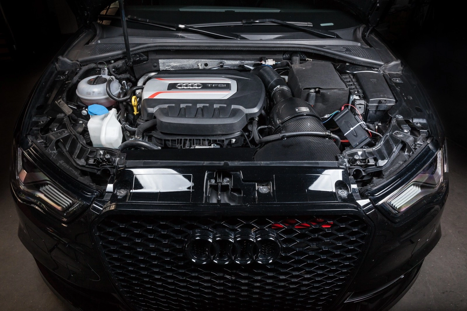 Eventuri EVE-2TFSI-CF-INT Впускная система из карбона для VAG 1.8 2.0 TSI MQB — фото 3 из 6