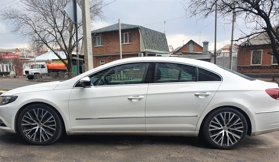 H&R 29162-8 Пружины с занижением VW Passat CC — фото 2 из 2
