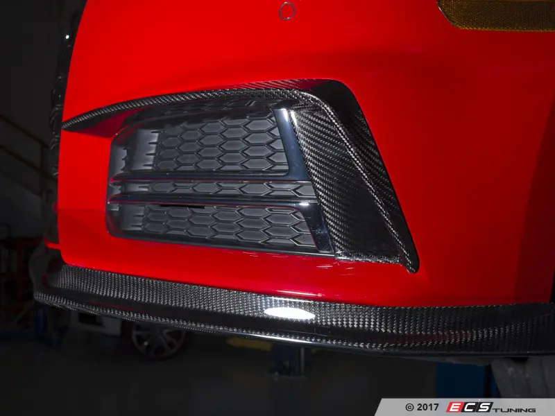 ECS Tuning ES#3195023 Карбоновые накладки боковых решеток для Audi A4/S4 B9 — фото 1 из 7