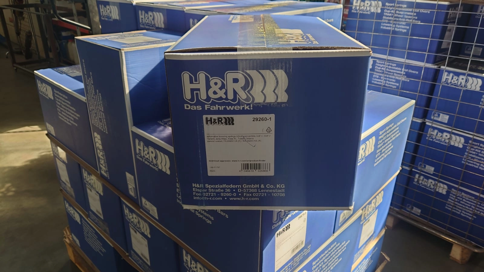 H&R 29260-1 Пружины с занижением Skoda Octavia A5 RS, VW Golf 5, AUDI A3(8P) — фото 2 из 3