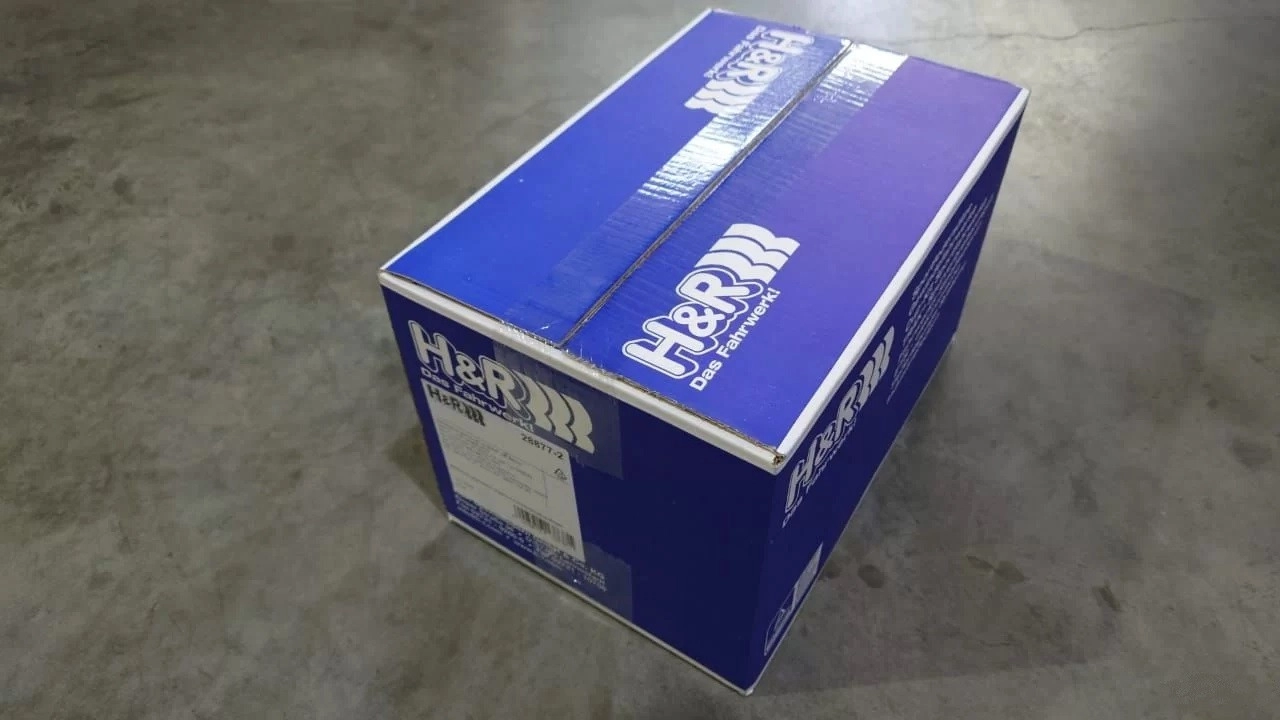 H&R 28877-2 Пружины с занижением BMW 3 F30 / 4 F32, F36 / M4 F82 — фото 2 из 4