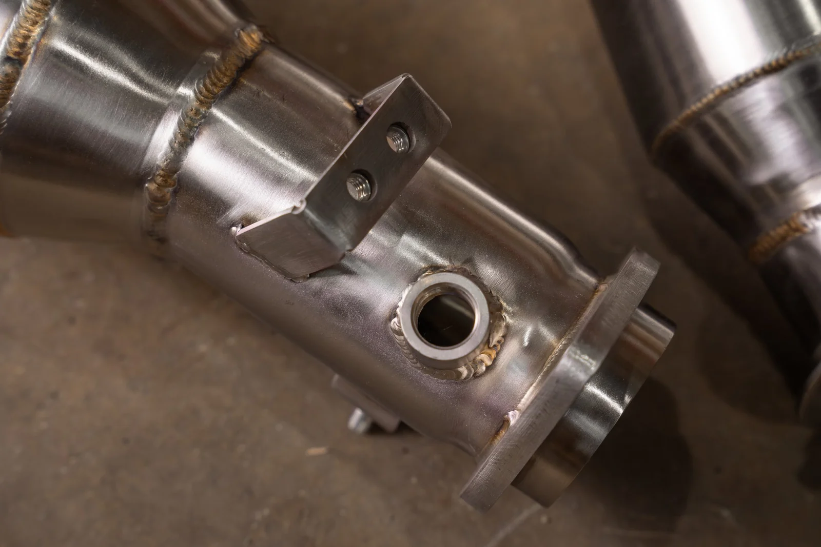 Valvetronic Designs Даунпайпы со спортивными катализаторами BMW G80/G82/G83/G87 M2 / M3 / M4 — фото 7 из 12
