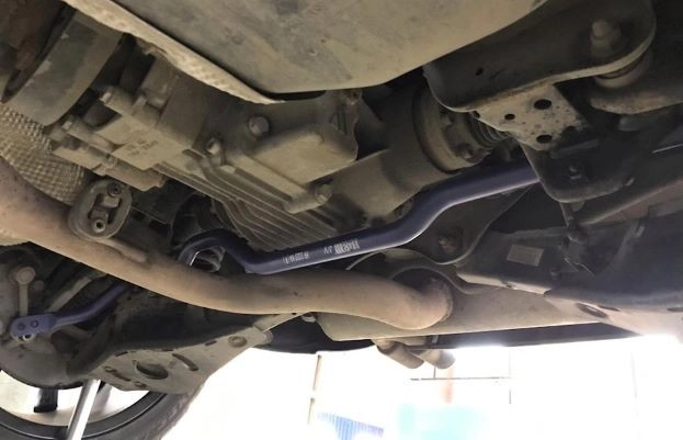 H&R Anti-Roll-Bars 33220-1 Стабилизаторы поперечной устойчивости для AUDI A3/S3 (8P), TT (8J), Q3/RSQ3 (8U), Skoda Octavia A5, Superb, Skoda Yeti, VW Passat B6/B7, VW Golf 6R, VW Tiguan — фото 3 из 3
