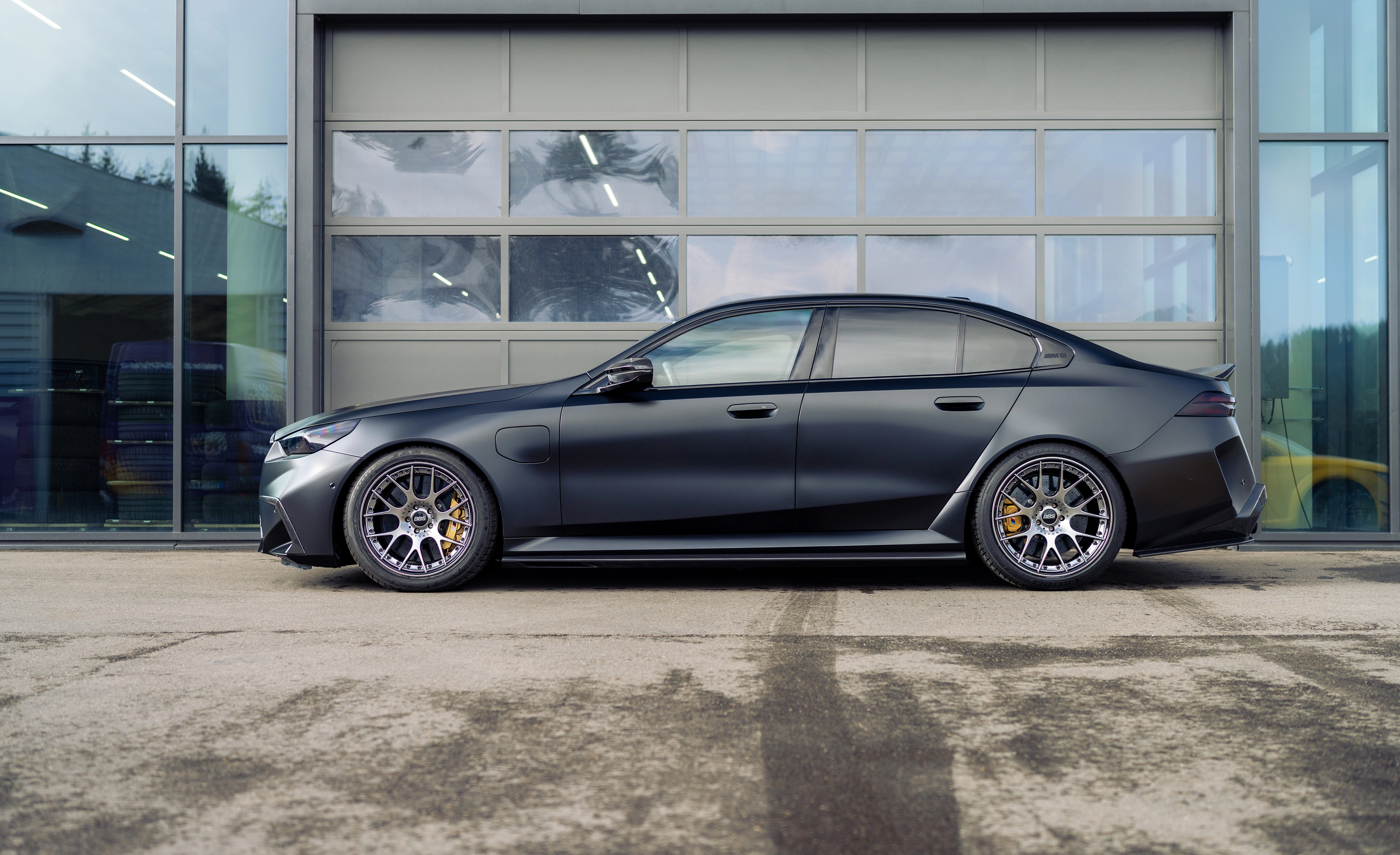KW Suspension 253200GG Комплект регулируемых пружин с занижением для BMW M5 G90 — фото 2 из 7