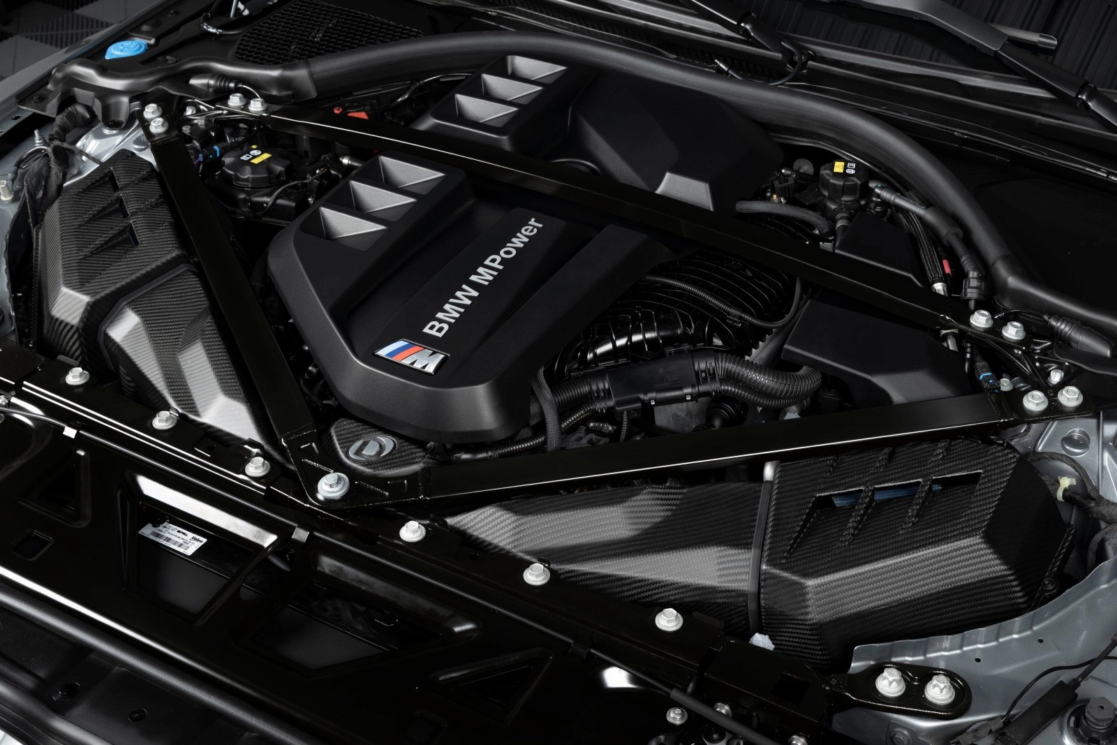 DINAN Впускная система из карбона для BMW M2/M3/M4 2021-2024 (матовая) — фото 3 из 15