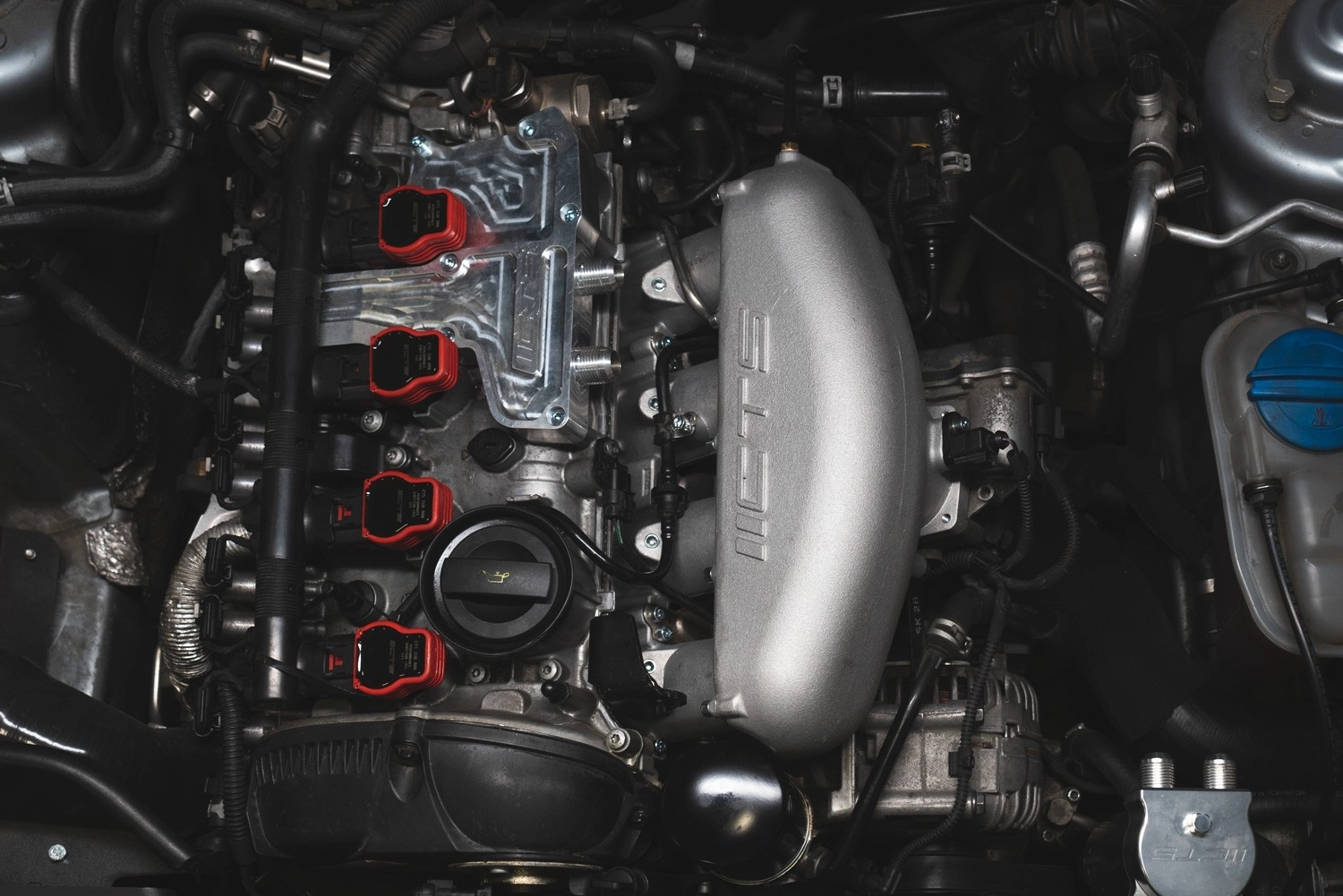 CTS Turbo CTS-HW-0420R Впускной коллектор для Audi / VW 2.0T FSI EA113 и EA888 Gen1 Gen2 — фото 8 из 9