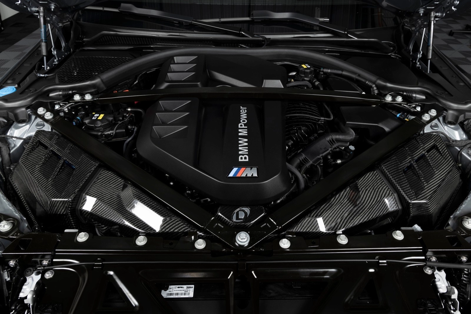 DINAN Впускная система из карбона для BMW M2/M3/M4 2021-2024 (глянец) — фото 1 из 15